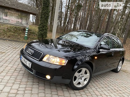 Audi A4 Limousine 2003  випуску Львів з двигуном 2 л бензин універсал механіка за 5450 долл. 