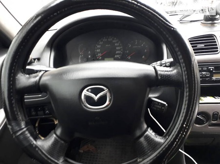 Mazda 323 2000  випуску Хмельницький з двигуном 2 л дизель хэтчбек механіка за 27000 грн. 