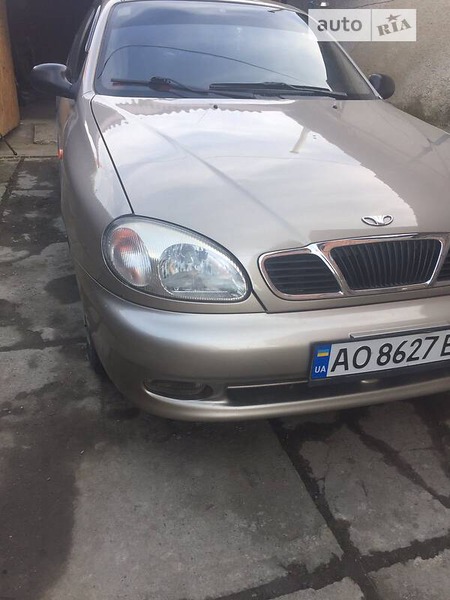 Daewoo Lanos 2007  випуску Ужгород з двигуном 1.5 л бензин седан механіка за 3200 долл. 