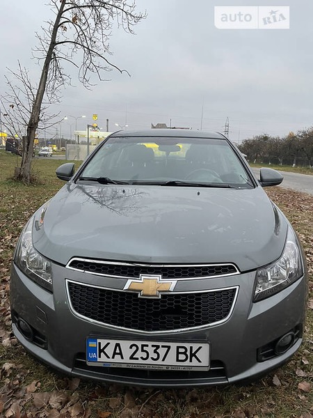 Chevrolet Cruze 2011  випуску Київ з двигуном 2 л дизель седан механіка за 6500 долл. 