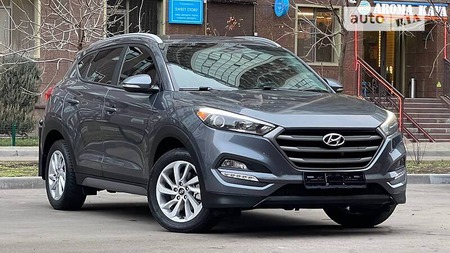 Hyundai Tucson 2016  випуску Одеса з двигуном 1.6 л бензин позашляховик автомат за 16200 долл. 