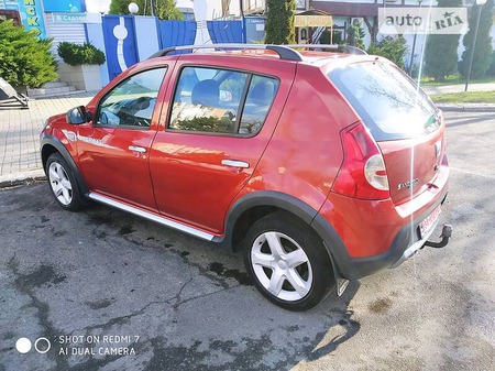 Dacia Sandero Stepway 2010  випуску Миколаїв з двигуном 1.6 л  хэтчбек механіка за 6450 долл. 