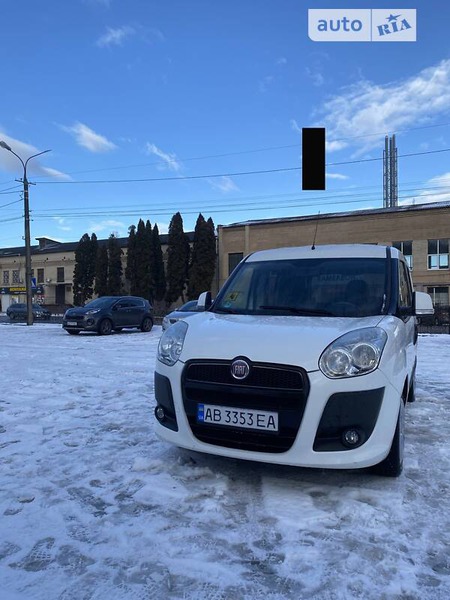 Fiat Doblo 2010  випуску Вінниця з двигуном 1.4 л  універсал механіка за 7700 долл. 