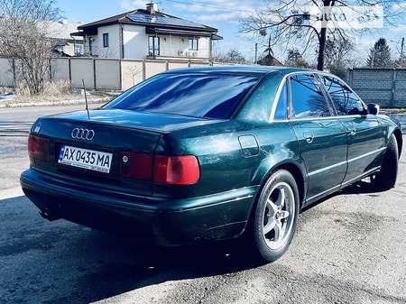 Audi S8 1999  випуску Харків з двигуном 4.2 л  седан автомат за 6000 долл. 