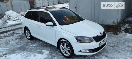 Skoda Fabia 2015  випуску Харків з двигуном 1.4 л дизель універсал механіка за 9500 долл. 