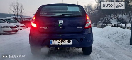 Dacia Logan 2009  випуску Ужгород з двигуном 1.4 л бензин хэтчбек механіка за 4900 долл. 