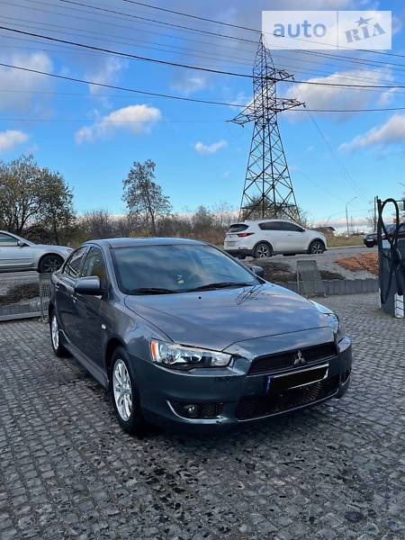 Mitsubishi Lancer 2011  випуску Львів з двигуном 1.5 л бензин седан механіка за 8300 долл. 