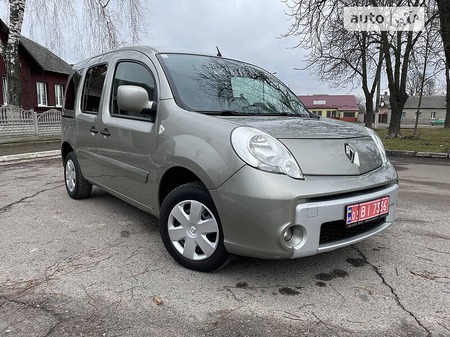 Renault Kangoo 2010  випуску Дніпро з двигуном 1.5 л дизель мінівен механіка за 8850 долл. 