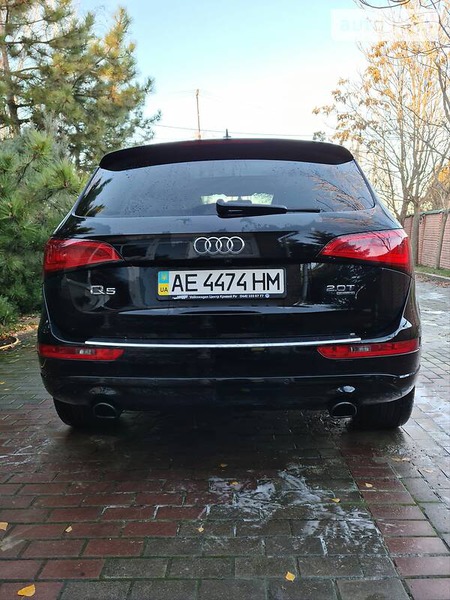 Audi Q5 2013  випуску Дніпро з двигуном 2 л бензин позашляховик автомат за 21300 долл. 