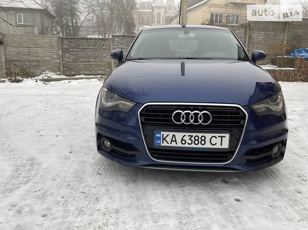 Audi A1 2012  випуску Київ з двигуном 1.4 л бензин хэтчбек автомат за 14900 долл. 