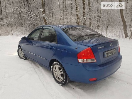 KIA Cerato 2007  випуску Хмельницький з двигуном 1.6 л дизель седан механіка за 4499 долл. 