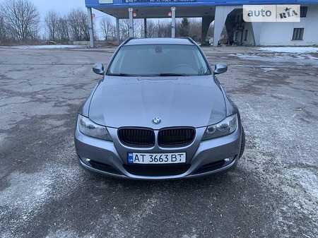 BMW 318 2011  випуску Тернопіль з двигуном 2 л дизель універсал механіка за 9700 долл. 