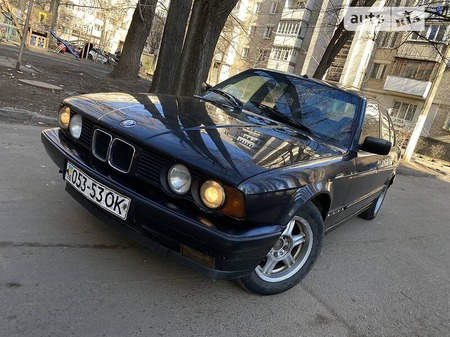 BMW 520 1993  випуску Одеса з двигуном 2 л бензин седан механіка за 1870 долл. 