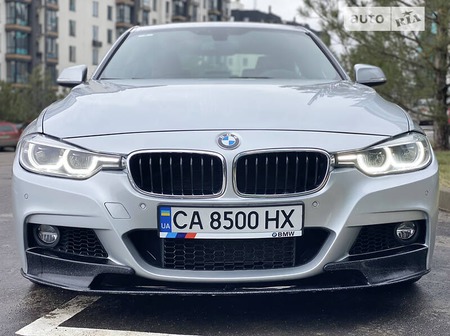 BMW 340 2017  випуску Київ з двигуном 3 л бензин седан автомат за 32000 долл. 