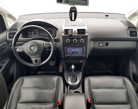 Volkswagen Touran 2012  випуску Тернопіль з двигуном 2 л дизель мінівен автомат за 11800 долл. 