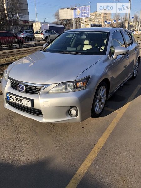 Lexus CT 200h 2012  випуску Одеса з двигуном 1.8 л гібрид хэтчбек автомат за 12000 долл. 