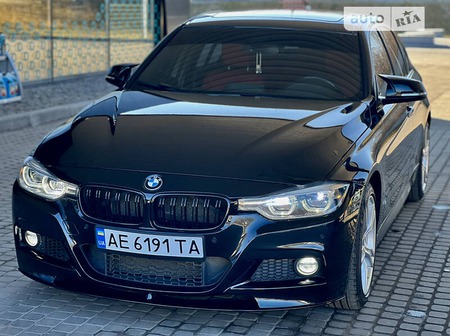 BMW 340 2017  випуску Дніпро з двигуном 3 л бензин седан автомат за 31500 долл. 