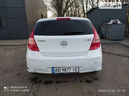 Hyundai i30 2011  випуску Вінниця з двигуном 1.4 л  хэтчбек механіка за 5799 долл. 