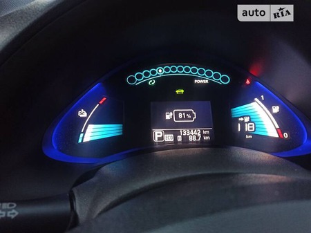 Nissan Leaf 2015  випуску Ужгород з двигуном 0 л електро хэтчбек автомат за 9500 долл. 