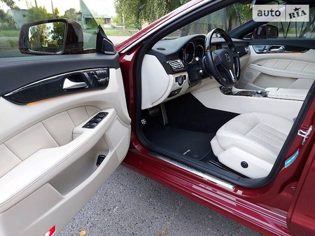 Mercedes-Benz CLS 350 2012  випуску Київ з двигуном 3.5 л бензин седан автомат за 30000 долл. 