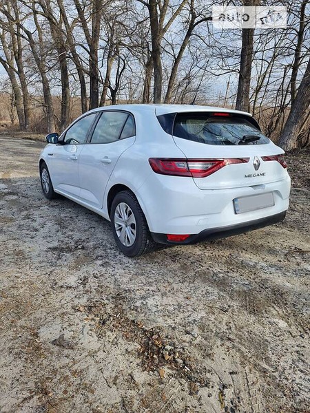 Renault Megane 2016  випуску Київ з двигуном 1.5 л дизель хэтчбек механіка за 10999 долл. 