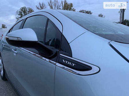 Chevrolet Volt 2013  випуску Харків з двигуном 1.4 л гібрид хэтчбек автомат за 14200 долл. 