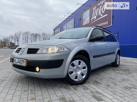 Renault Megane 2004  випуску Тернопіль з двигуном 1.6 л бензин універсал механіка за 5350 долл. 