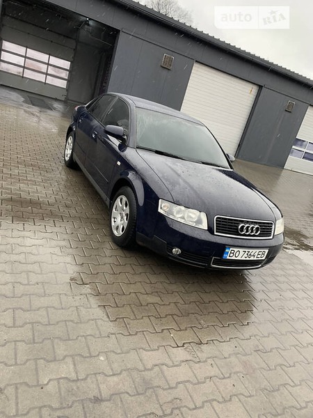 Audi A4 Limousine 2005  випуску Львів з двигуном 2 л бензин седан автомат за 6100 долл. 