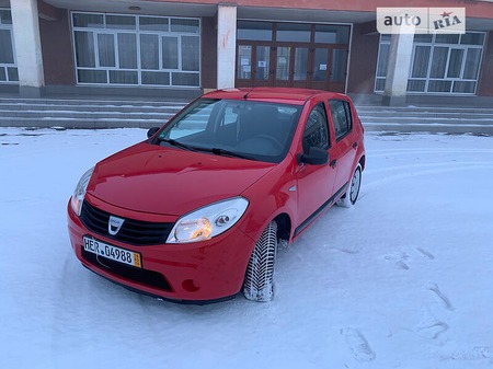 Dacia Sandero 2009  випуску Івано-Франківськ з двигуном 1.2 л бензин хэтчбек механіка за 4800 долл. 