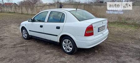 Opel Astra 2003  випуску Одеса з двигуном 1.6 л бензин седан механіка за 3600 долл. 