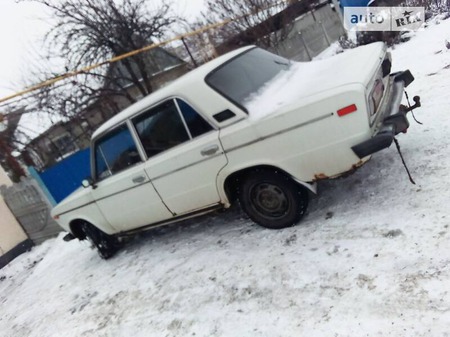 Lada 2106 1985  випуску Запоріжжя з двигуном 1.6 л бензин седан механіка за 800 долл. 