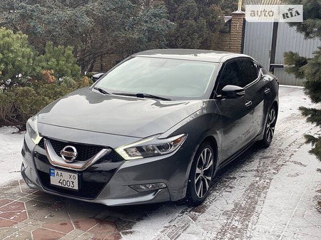 Nissan Maxima 2017  випуску Київ з двигуном 3.5 л бензин седан автомат за 18500 долл. 