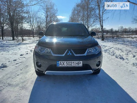 Mitsubishi Outlander 2007  випуску Харків з двигуном 3 л бензин позашляховик автомат за 10500 долл. 