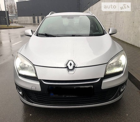 Renault Megane 2013  випуску Київ з двигуном 1.5 л дизель універсал механіка за 9100 долл. 