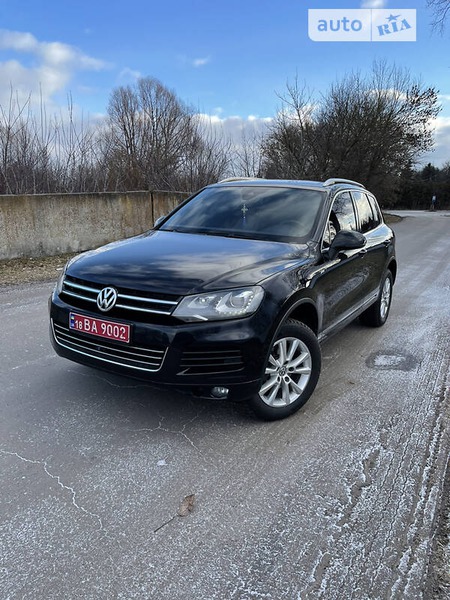 Volkswagen Touareg 2014  випуску Хмельницький з двигуном 3 л дизель позашляховик автомат за 33500 долл. 