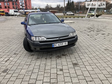 Renault Safrane 1993  випуску Львів з двигуном 2.2 л бензин ліфтбек механіка за 1600 долл. 