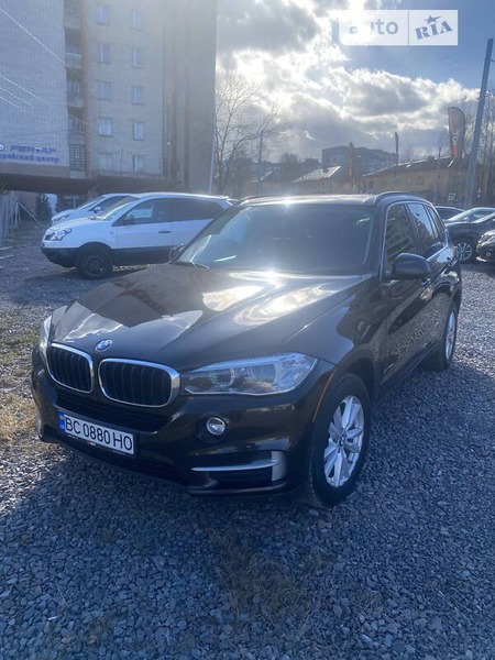 BMW X5 2014  випуску Львів з двигуном 3 л бензин позашляховик автомат за 28600 долл. 