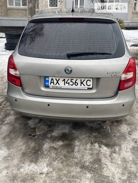 Skoda Fabia 2008  випуску Харків з двигуном 1.4 л  універсал механіка за 5450 долл. 