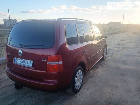 Volkswagen Touran 2005  випуску Львів з двигуном 1.9 л дизель мінівен автомат за 6500 долл. 