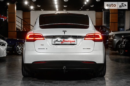 Tesla X 2020  випуску Одеса з двигуном 0 л електро позашляховик автомат за 119000 долл. 