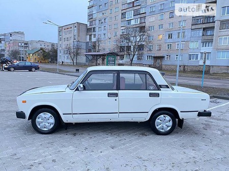 Lada 2107 1989  випуску Львів з двигуном 1.5 л бензин седан  за 1250 долл. 