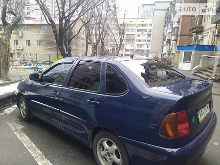 Volkswagen Polo 1997  випуску Київ з двигуном 0 л бензин седан механіка за 3200 долл. 