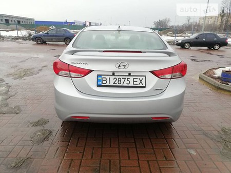 Hyundai Elantra 2013  випуску Полтава з двигуном 1.8 л  седан автомат за 11000 долл. 