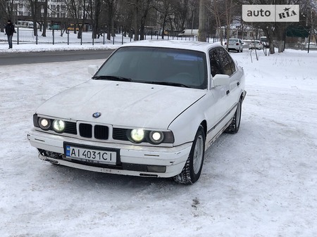 BMW 520 1989  випуску Чернігів з двигуном 2 л бензин седан  за 2100 долл. 
