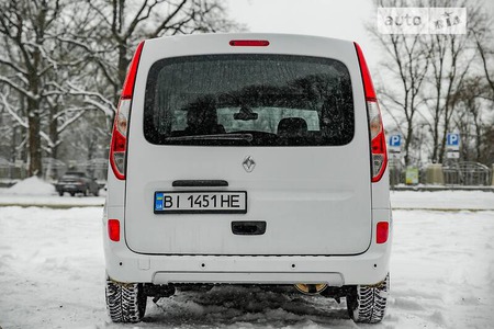 Renault Kangoo 2014  випуску Полтава з двигуном 1.6 л бензин мінівен автомат за 12850 долл. 