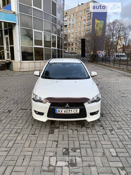 Mitsubishi Lancer 2009  випуску Харків з двигуном 2 л бензин седан механіка за 8300 долл. 