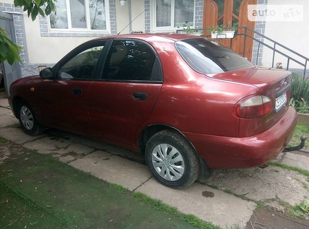 Daewoo Lanos 2006  випуску Чернівці з двигуном 1.5 л бензин седан механіка за 2800 долл. 