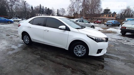 Toyota Corolla 2014  випуску Дніпро з двигуном 1.6 л бензин седан механіка за 11300 долл. 