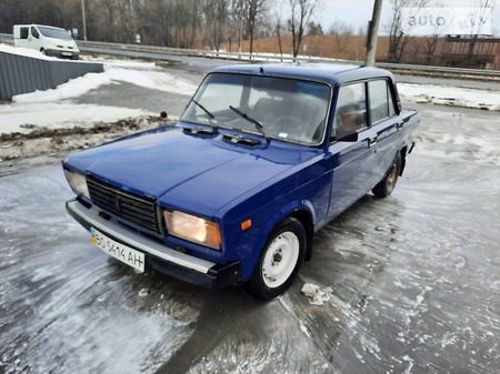 Lada 2107 1990  выпуска Тернополь с двигателем 1.5 л  седан механика за 920 долл. 