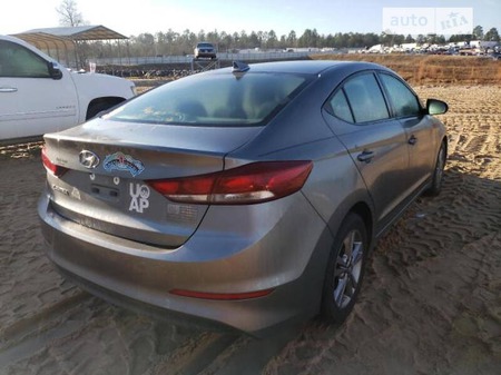 Hyundai Elantra 2017  випуску Харків з двигуном 2 л бензин седан автомат за 9400 долл. 